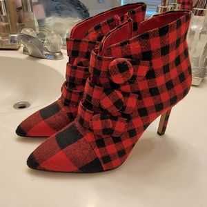 New Gianni Bini Red Buffalo Plaid Boots- size 5